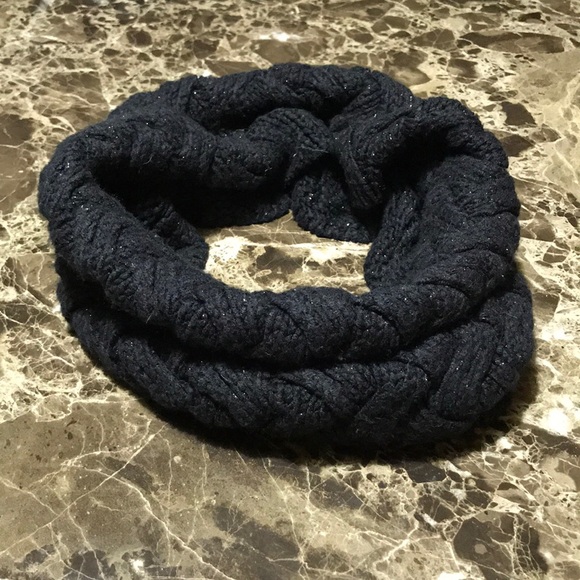 ✨Bundle✨2 Express Infinity Scarves - Picture 3 of 8